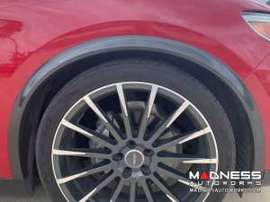 Alfa Romeo Stelvio Fender Trim - Carbon Fiber - Feroce Carbon Alfa Romeo Stelvio Fender Trim - Carbon Fiber - Feroce Carbon